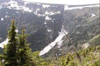Úpská  jáma - Hormí vodopád Úpy: kar zařezaný v úbočí Studniční hory- pohled z pěšiny do Obřího dolu