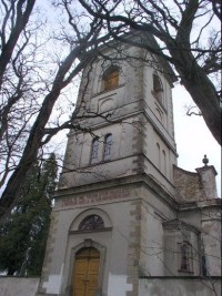 věž hřbitovního kostela