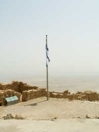 Izraelská vlajka na vrcholu
