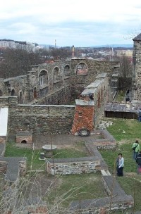 Pohled na zbytky hradního paláce