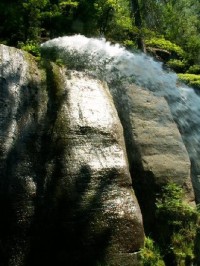 Umělý vodopád