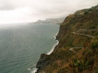 Pohled podél pobřeží k Funchalu