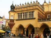 Rynek Glowny - roh Sukiennic