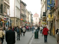 Ulice z náměstí k Barbakanu