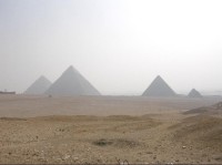 Pyramidy z dálky