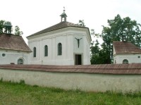 Kostel i s bočními kaplemi