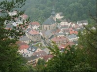 Pohled na střed lázní z lesní vyhlídky Reichswarte