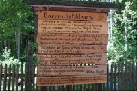 Deska s pravidly pro vstup do soutěsky