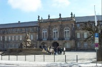 Nový zámek: Postavený v letech 1753-55 v barokním slohu, s rokokovým vybavením.