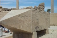 Hrot obelisku královny Hatšepsovet