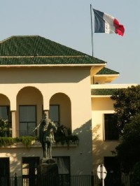 Socha generála Lyauteye před fr.konzulátem