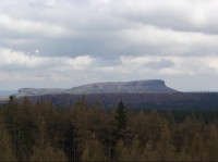 Gr.Zschirnstein: Největší stolová hora v Saském Šv. 562m.n.m.