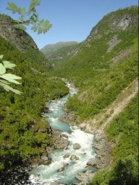 údolí Utladálen: cestou k vodopádu Vettisfossen