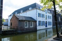 Delft, Arsenál vedle námořního a vojenského muzea