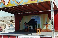 Namalovaný klavír, Fort Apache,Španělsko