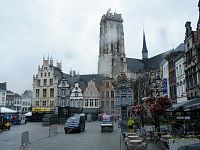 Věž katedrály, Mechelen, Belgie