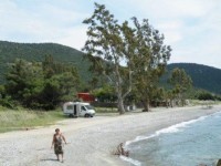 Řecko, pláž u Agios Spirydon
