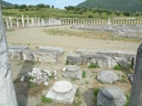 Řecko, ruiny města Messéne, gymnasion a stadion
