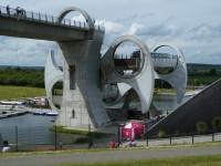 Skotsko, Falkirk Wheel, rotační výtah na lodě se otáčí