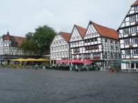 Německo, Soest, hrázděné domy na náměstí