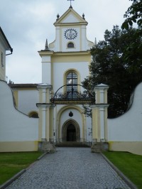 Bazilika Nanebevstoupení Panny Marie na zámku