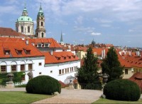 Praha, Vrtbovská zahrada: Barokní Vrtbovská zahrada na svahu Petřína