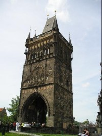 Mostecká věž od kostela sv. Františka