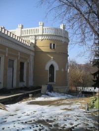 Dolnokrčský zámek, rizalit orientovaný na východ