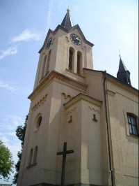 Chvaly, zámecký kostel sv. Ludmily