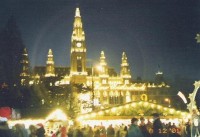 Vánoční Vídeň: osvětlená radnice