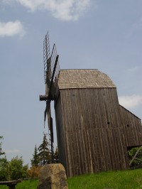 Větrný mlýn u Klobouk