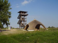 Neziderské jezero: Rozhledna u cyklistické stezky nedaleko obce Podersdorf am See