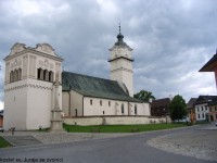 Zvonice s kostelem