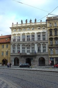 Malostranské náměstí: Kaiserštejnský palác 