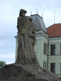 Hořice v Podkrkonoší: pomník Jana Husa od L.Šalouna