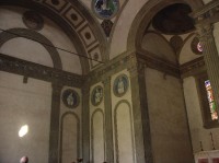 Florencie: kostel Santa Croce - kaple Pazzi 