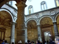 Florencie: nádvoří paláce Vecchio 
