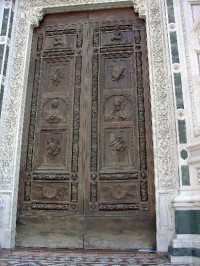 Florencie: kostel Santa Croce - hlavní portál 