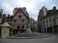 Dijon: Place Francois Rude 