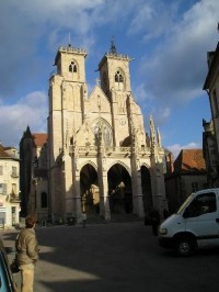 Semur en Auxois: kostel Notre-Dame 