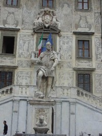 Pisa: Piazza dei Cavalieri 