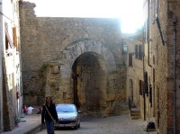 Volterra: Porta all´Arco 