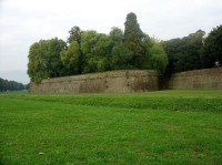 Lucca: hradby města 