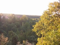 Kostelec nad Černými lesy: Výhled od zámku zalitý sluncem.