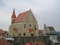 Znojemské kostely: Kostel Sv. Mikuláše (větší) a kostel Sv. Václava