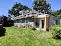 U koupalistě - Mimoň