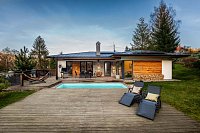 Rekreační dům s bazenénem a sudem - Sázava