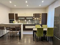 Rekreační dům se zahradou - Poděbrady