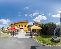 Apartmány - Zámecká restaurace - Jindricovice