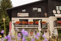 Apartmány U Lanovky - opravdu přímo u lanovky ! - Harrachov